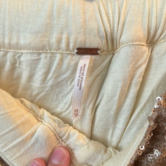 Free People Sequin Joggers NWT - Picture 4 of 8